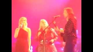 Jann Arden, Rose Cousins & Kristyn Osborn: Time after time chords