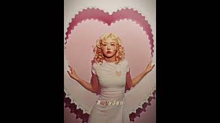 Rośe Billionaire Edit