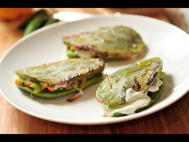 Nopales rellenos - Recetas de cocina mexicana- Baked nopales - YouTube