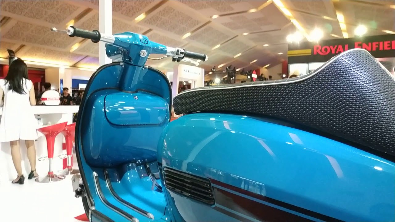 Jet 200 Lambretta Fuel Tank  - Original Lambretta Farbnachmischung (Bianco Nouvo).