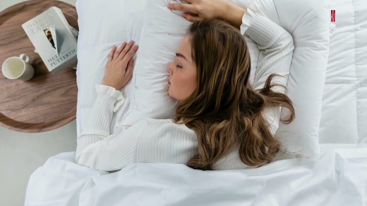 Deze luxe kussens van H&M zouden zo van een designer kunnen zijn