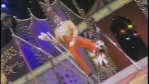 Terry O'Brien and Company performing on the Canadi...