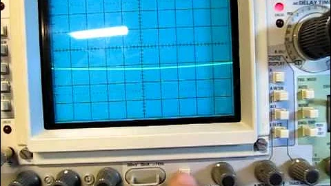 #43: Analog Oscilloscope Basics: Making a Frequency Measurement