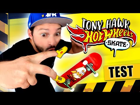 Hot Wheels Skate Coffret Fingerboard Conçus En Collaboration Avec Tony Hawk Avec 1 Fingerboard Et 1 Paire De Chaussures De Skate Pour Doigts Amovibles (Modèle aléatoire), Jouet Enfant, HGT46
