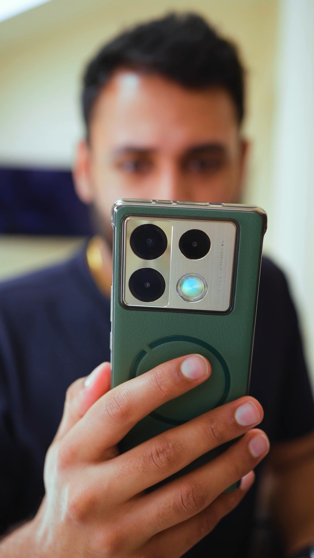 This phone’s battery is BONKERS
