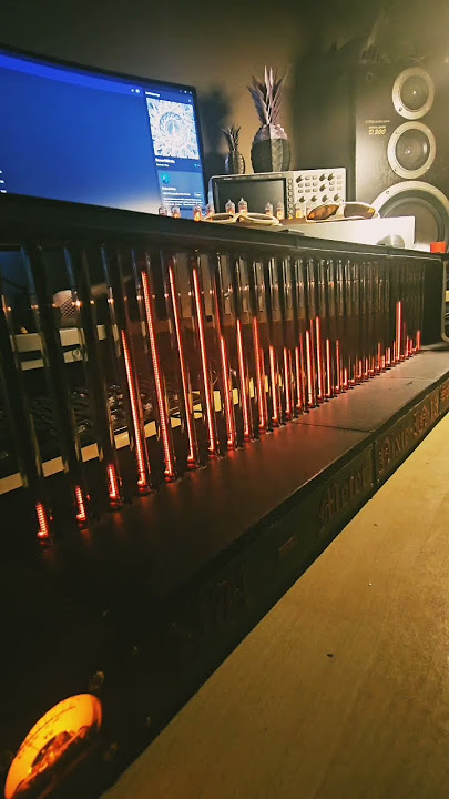 NixieGlow: 32-Band Retro Spectrum Analyzer & VU-Meter l Prototype Performing