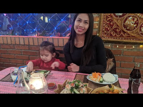 Vlog #3 | Our favourite Thai restaurant - Filipina in Sweden