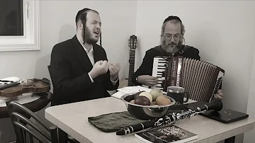 Motty Ilowitz singing “Es Brent" - מאטי אילאוויטש "עס ברענט"