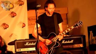 Paul Gilbert talks & demos an Ibanez Hollow Body Electric Guitar at 6-String.com Clinic