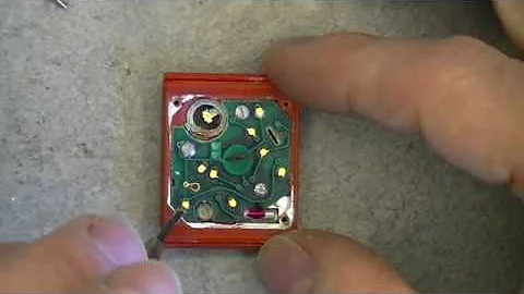 Soviet Elektronika LCD watches teardown
