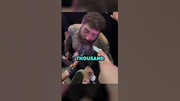 Thumbnail of this famous singer gave his guitar to a little girl