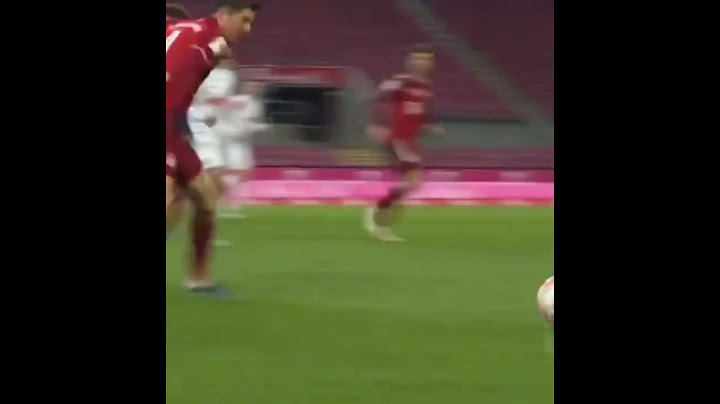 Robert Lewandowski is such a skillful player
