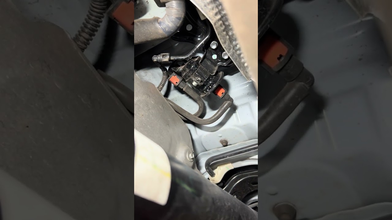 Did you know that Toyota Prado has a Factory secondary fuel filter?