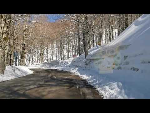 Neve di primavera al valico di Forca D'Acero (AQ) -8 Aprile 2021-