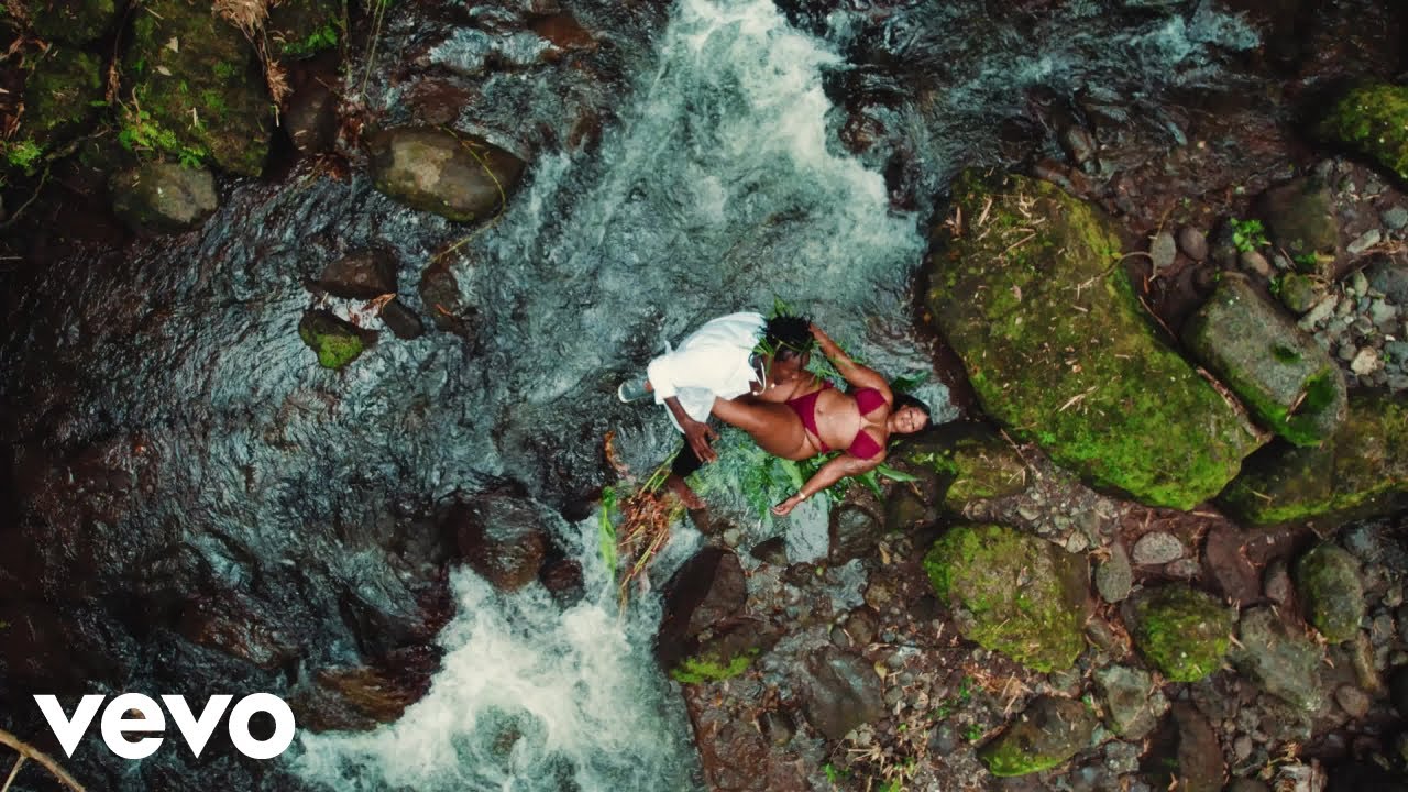 Chi Ching Ching - Booster Shot (Official Video) Chi Ching Ching - Booster Shot (Official Video)