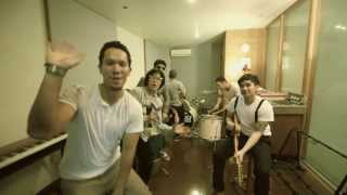 MALIQ & D'essentials - Dunia Sekitar (Official Music Video) chords