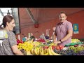 Poznati glumac pokupovao svu robu sa štanda na pijaci Merkur za samo pet minuta