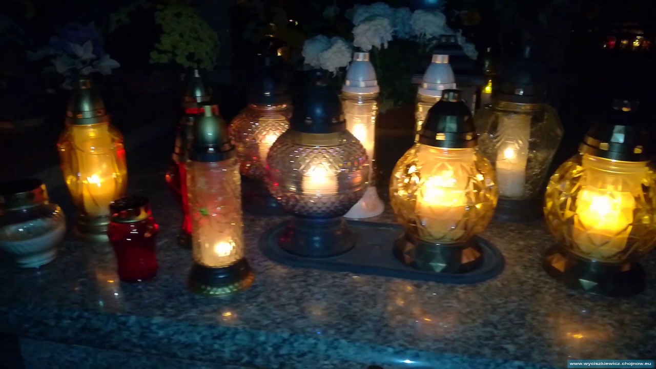 Cmentarz w Chojnowie w Święto Zmarłych