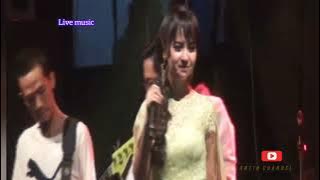 Ada dia//Eko saka//cover Anie Anjanie