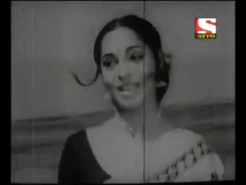 Mon Metechhe Mon Moyuri Asha Bhosle Film   Picnic 1972
