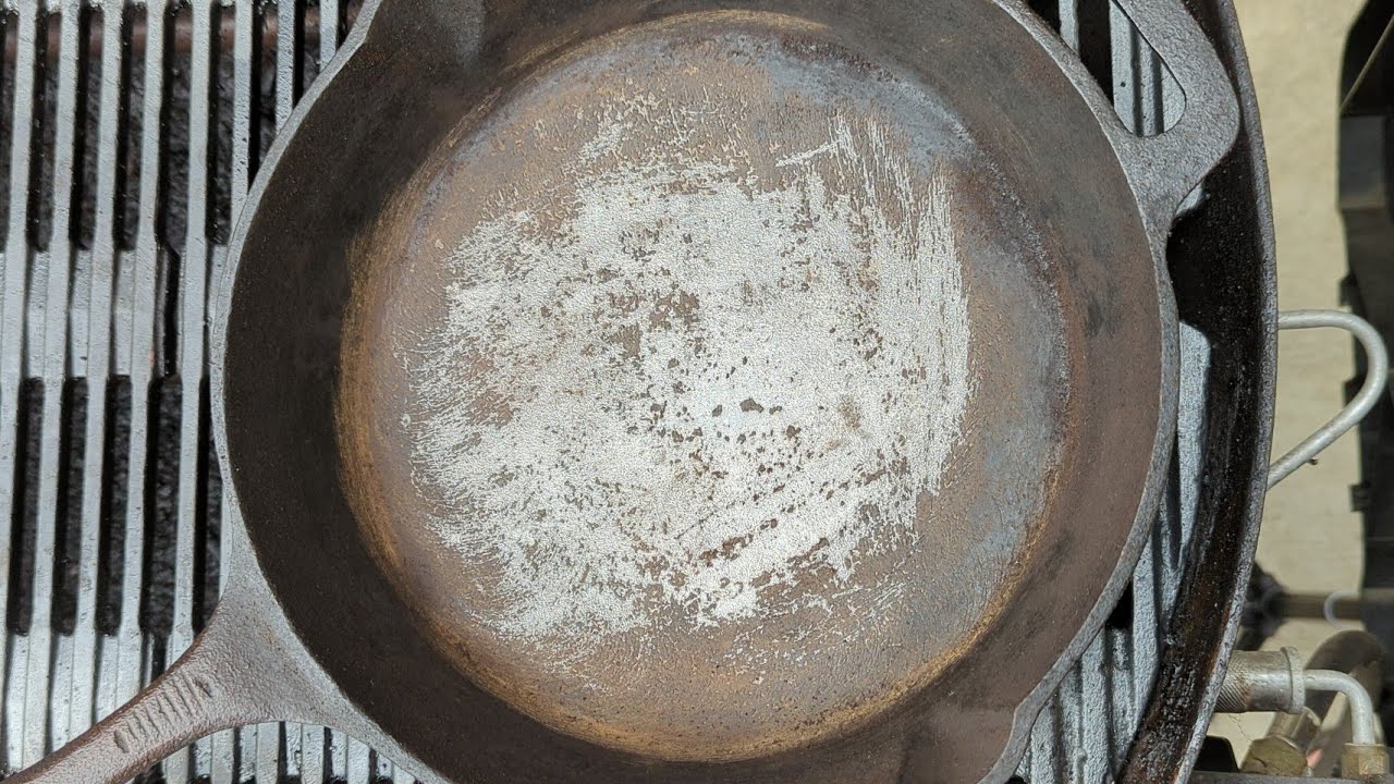 Cast Iron Seasoning Flaking? - Kent Rollins