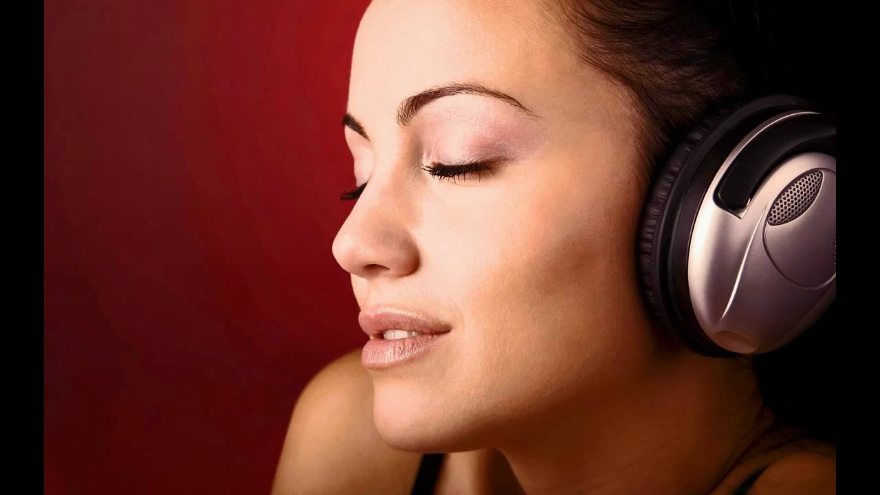 Betsie Larkin & Giuseppe Ottaviani - Toys (em)_HQ