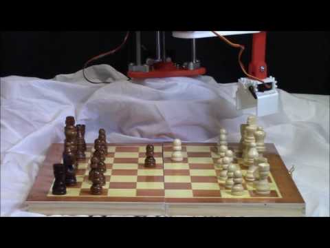 ShopArm Robot Arm Playing Chess