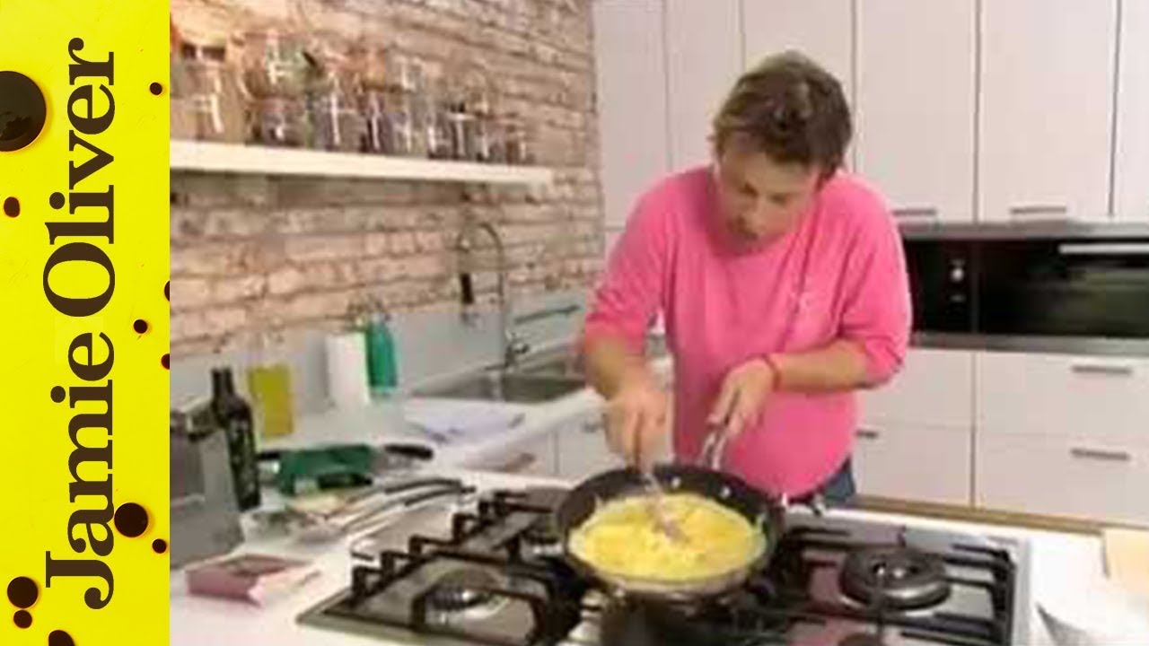 Jamie Oliver on making the perfect omelette - Jamie