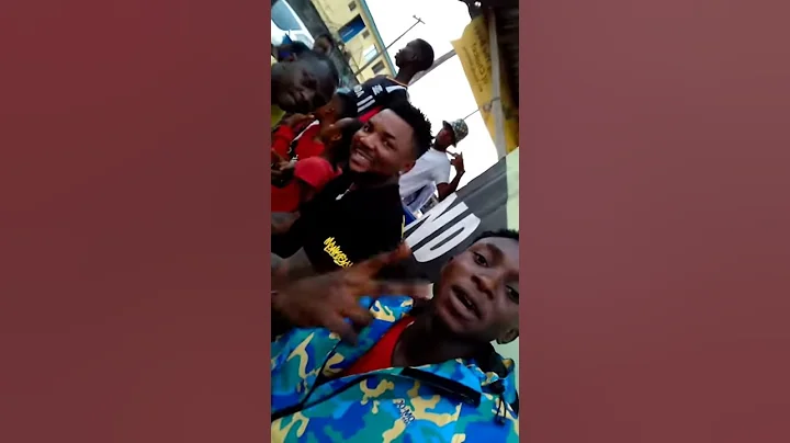 FBI chilling with oritse femi