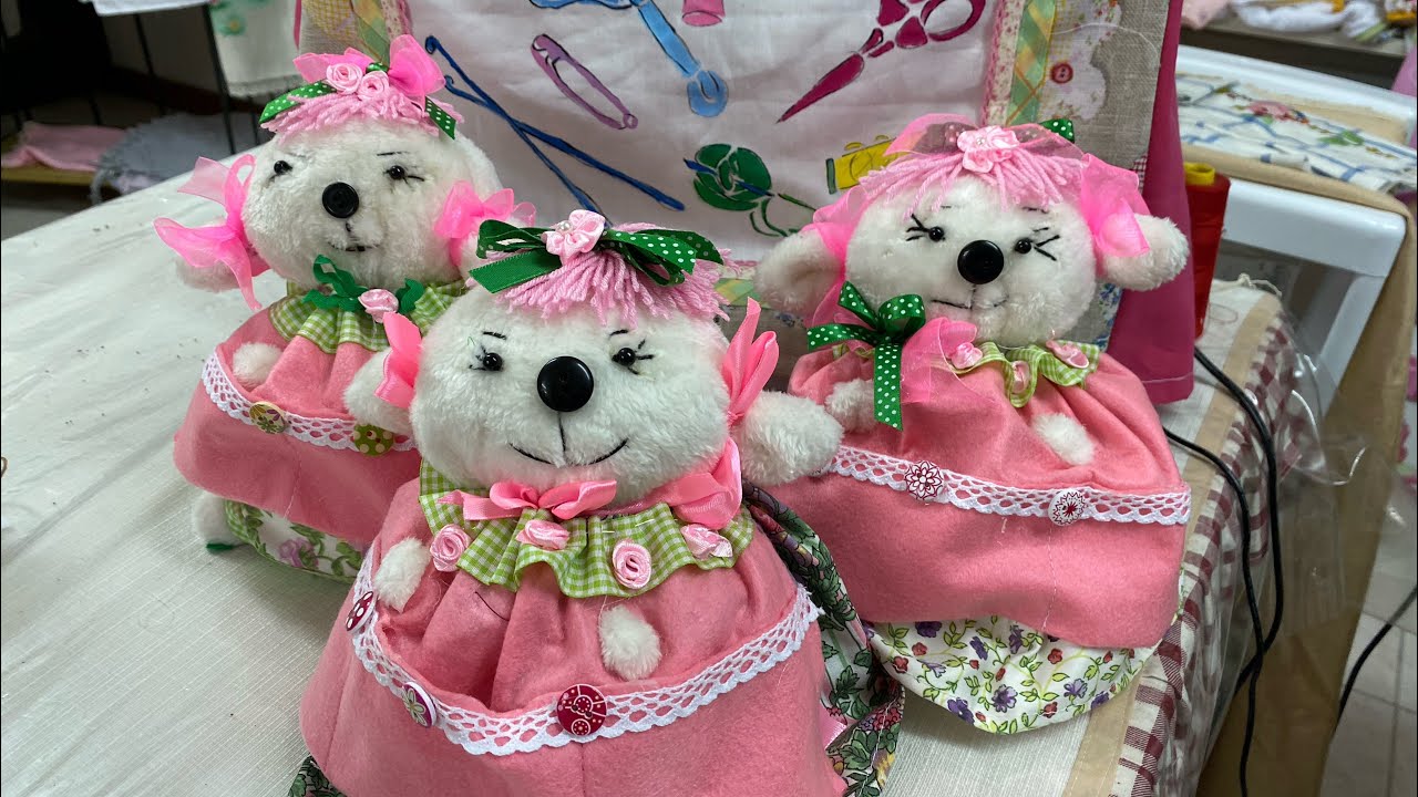 La barboncina porta spolette.Il baule della nonna.