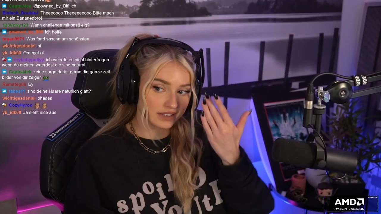 CastCrafter und Stegi crushen auf HoneyPuu