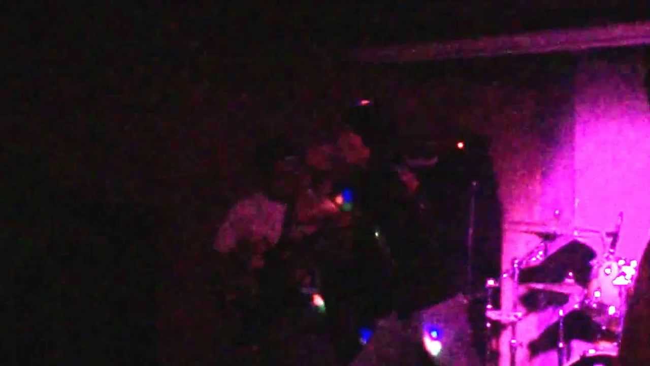 AUDIOTRAUMA - VICTIMAS NUCLEARES