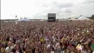 Razorlight - Rip It Up  (Live at Reading 2004)