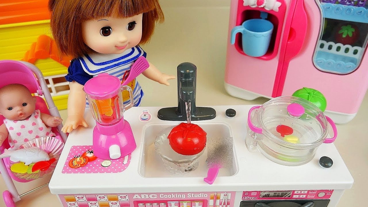 doll cooking house