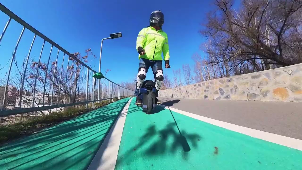 It's spring outside . First ride on electric unicycle!