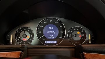 Diagnose en vervanging van de achterste ABS-sensor van de Mercedes - Wielsnelheidssensor van de E...