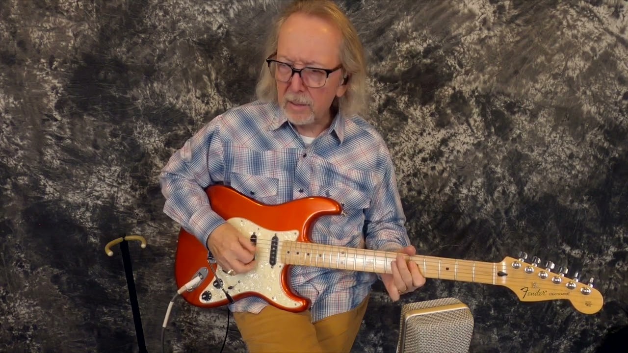 2013 Fender Special Edition Bronze Metal Flake Stratocaster - YouTube