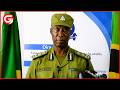 VIDEO Ya MWILI Wa MTU UKIELEEA KWENYE MAJI SALENDER POLISI WASEMA Ni AISHA ALIPOTEA MUHIMBILI 