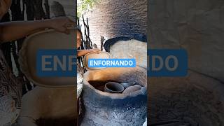 Enfornando. #queimadeceramica #ceramica #artesanato #argila #viral