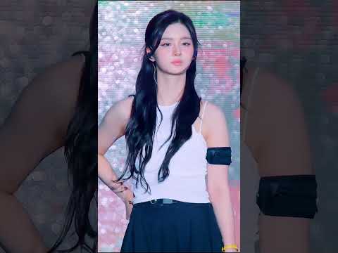 인형 설윤 Love Is <strong>Lonely</strong> 두번째 여수 쇼챔