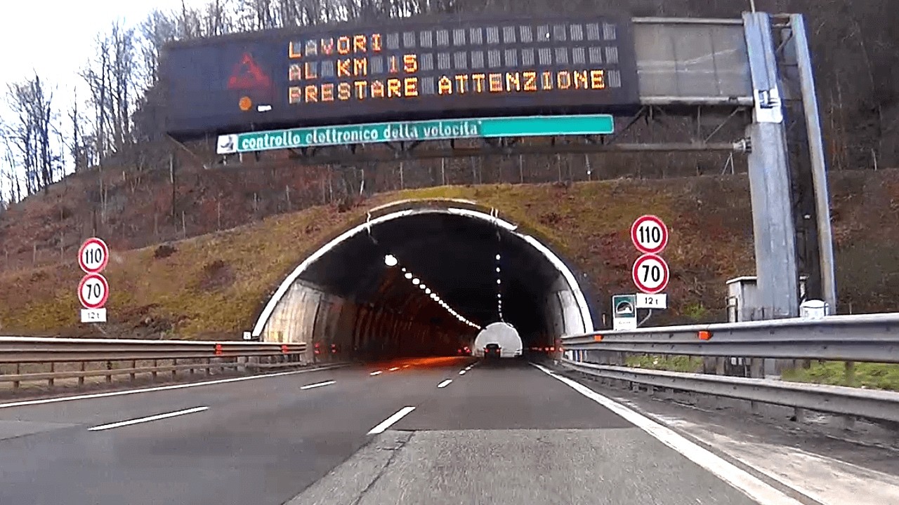 Autostrada A26 dalla Galleria Campasso al Viadotto Balinara #autostrada #motorway #highway