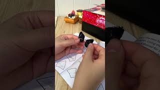 Cat Noir finger puppet tutorial step1 :Components (sew arms，ears lining)