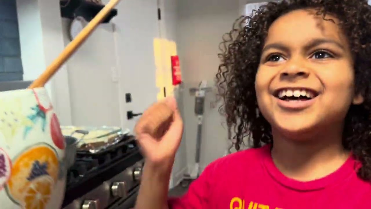 Breakfast sandwich recipe | cooking with Eli and Abbie Scott | Eli and Abbie Scott