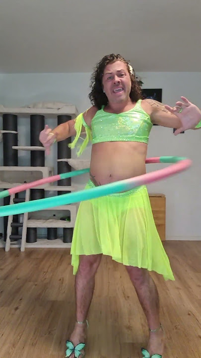 #danielmiddel #dance #hulahoopartist #dancer #hulahoopfitness #diva #enjoylife #fun