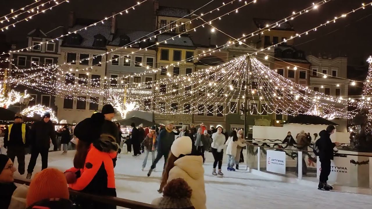 ŚWIĄTECZNE LODOWISKO RYNEK STAREGO MIASTA WARSZAWA 2022 - CHRISTMAS ICE RINK OLD TOWN MARKET WARSAW