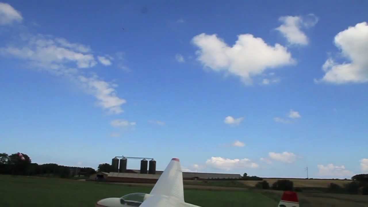 LS-4 glider in thermals