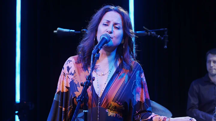 Sixteen Years - Joanna Ramirez - Live at Space, Au...