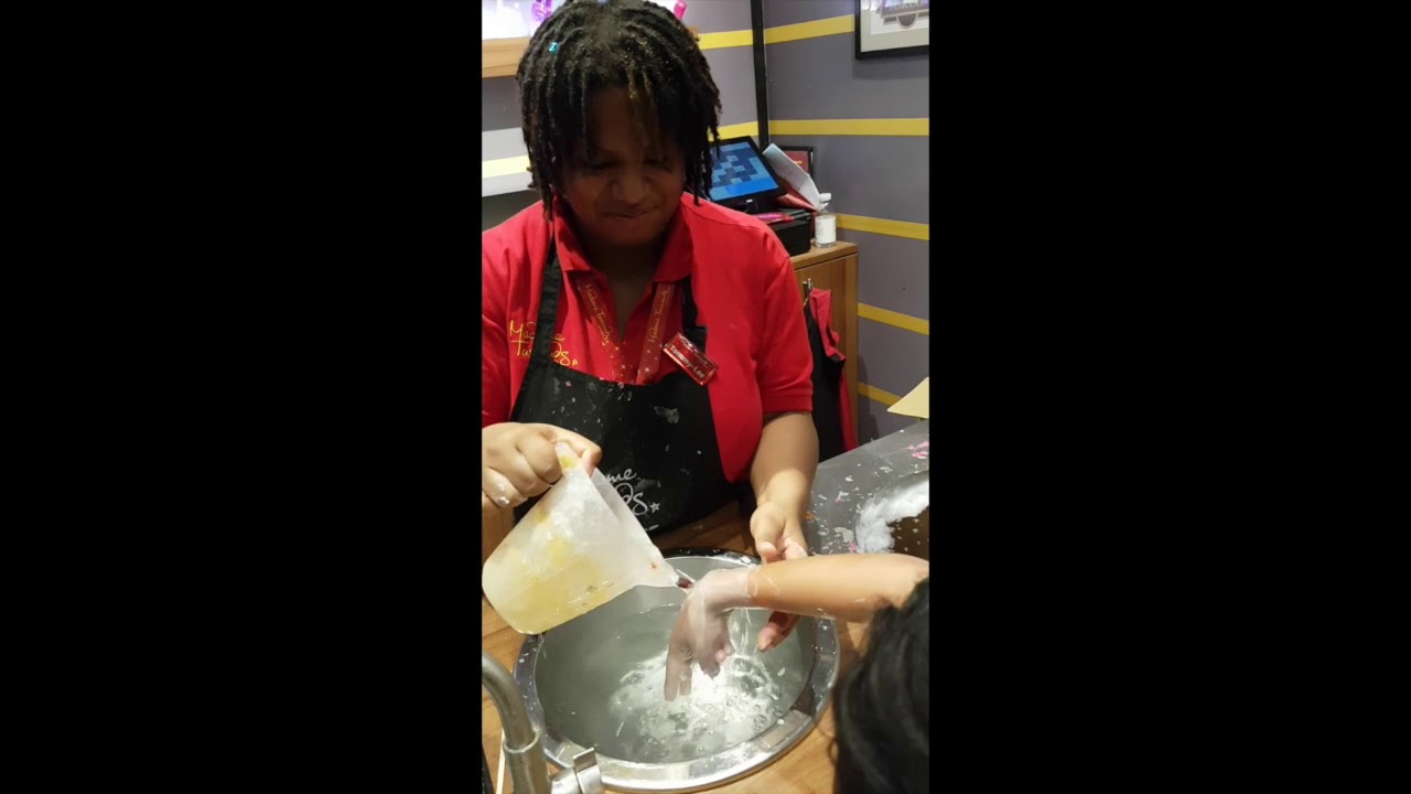 HAND DIPPED IN HOT WAX! Madame Tussauds London Europe Trip YouTube