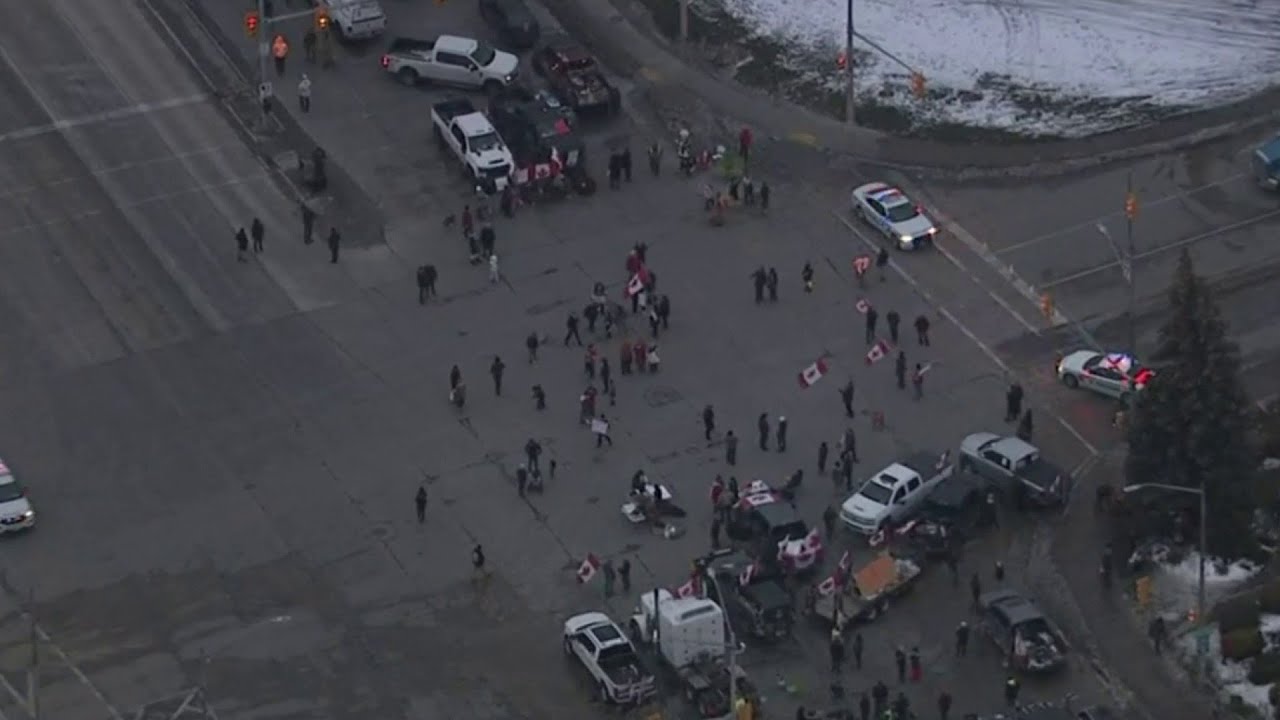 Windsor seeks injunction to end protest at Canadian border