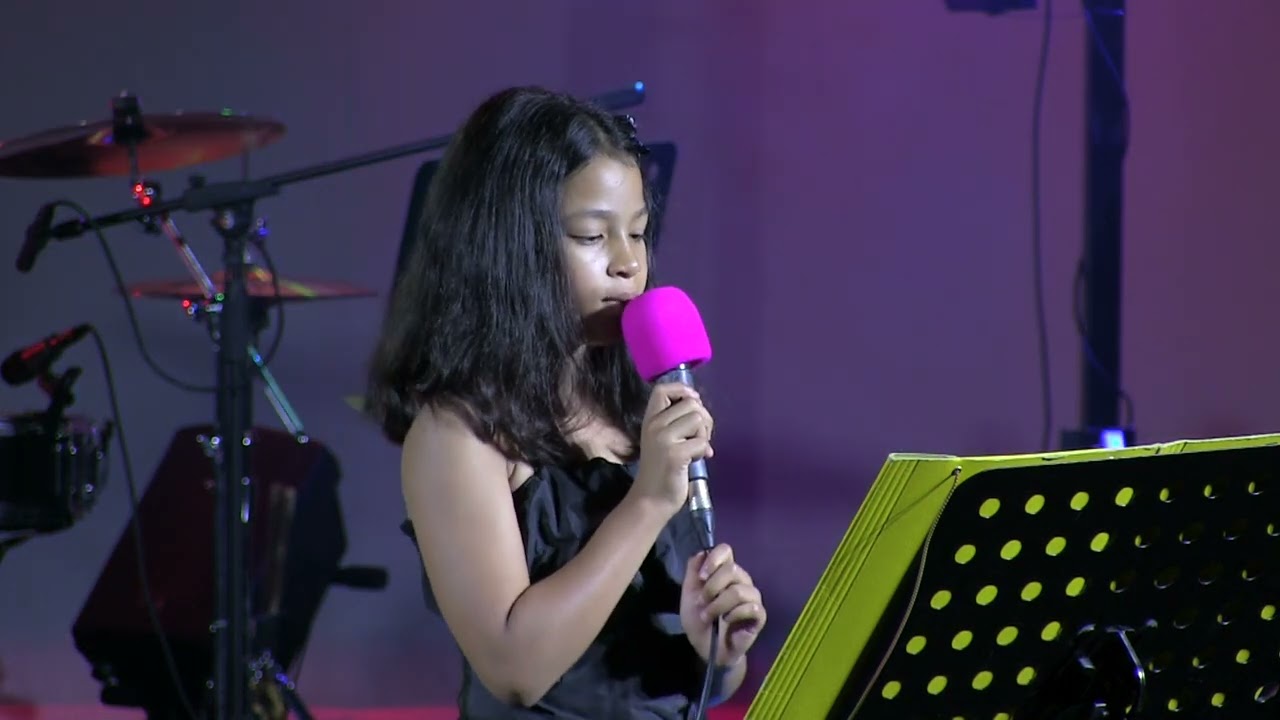 02-LUCIA MACERA  - DANCE MONKEY -  SAGGIO GO MUSIC 2024